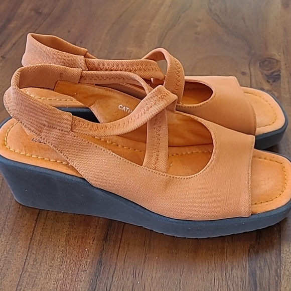 Donald J Pliner Caths 8M orange textile sandals made in Spain - Picture 2 of 8